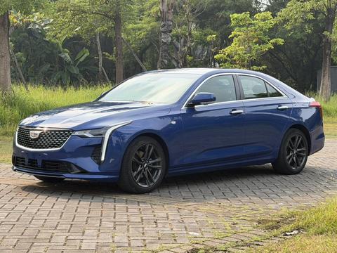 Cadillac CT4 2022