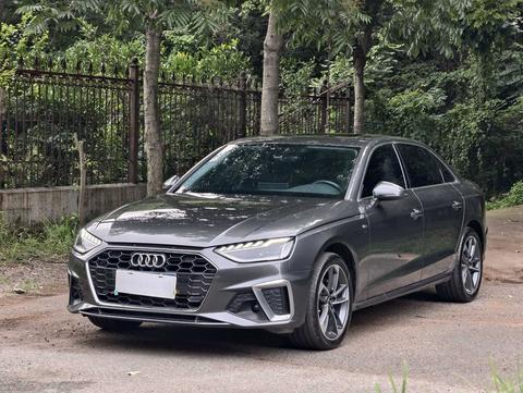 Audi A4L 2020