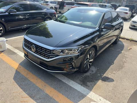 Volkswagen Passat 2024