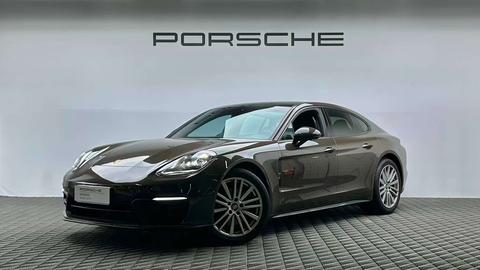 Porsche Panamera 2023