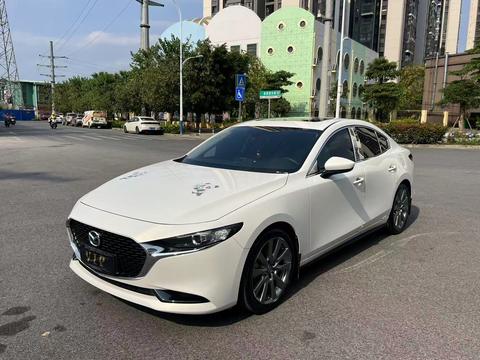 Mazda 3 Axela 2022