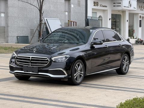 Mercedes-Benz E-Class 2022