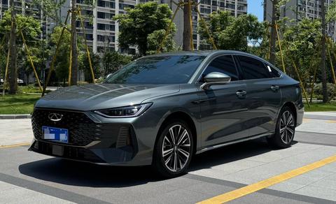 Chery Arrizo 8 Pro 2025