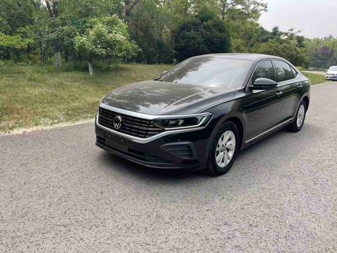 Volkswagen Passat 2023