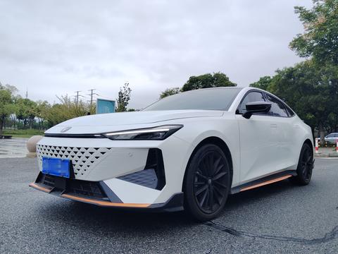 Changan UNI-V 2024