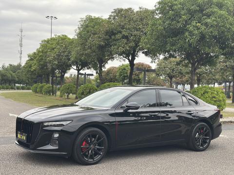 Hongqi H5 2025