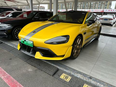 Xiaomi SU7 Ultra 2025