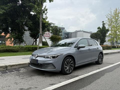 Volkswagen Golf 2021