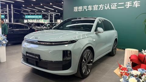 Li Auto L6 2025