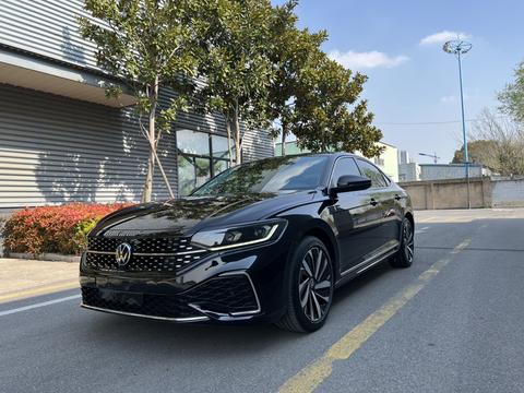 Volkswagen Passat 2022