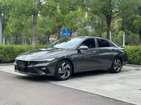 Hyundai Elantra 2023