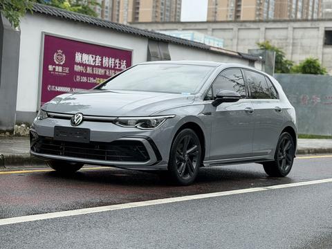 Volkswagen Golf 2023