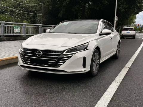 Nissan Teana 2022