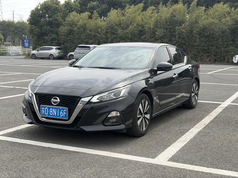 Nissan Teana 2022