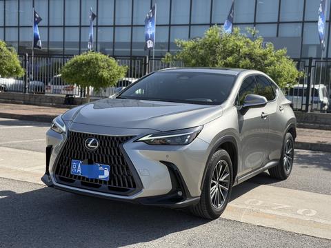 Lexus NX 2023