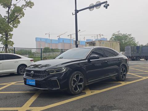 Volkswagen Passat 2023