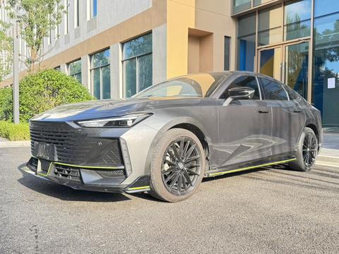 Changan UNI-V 2022