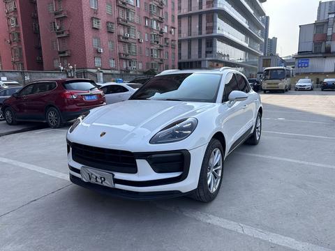 Porsche Macan 2022