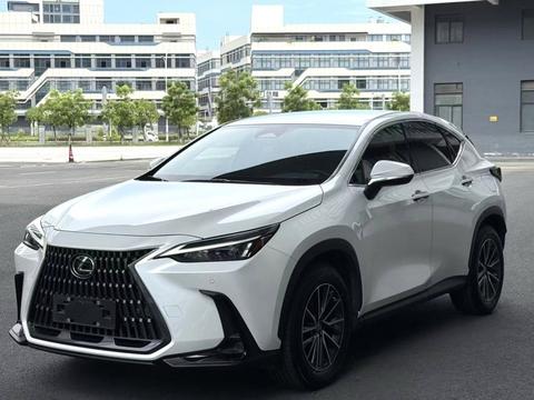 Lexus NX 2022