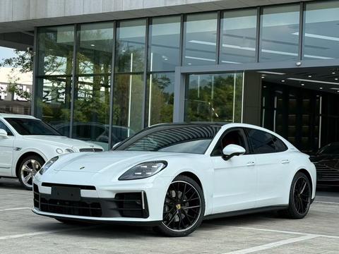 Porsche Panamera 2024