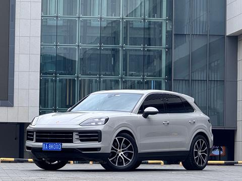 Porsche Cayenne 2024