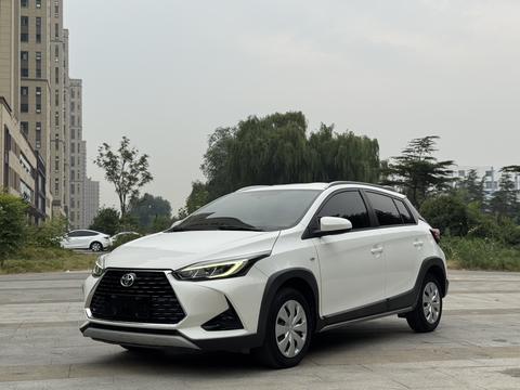 Toyota Yaris L 2022