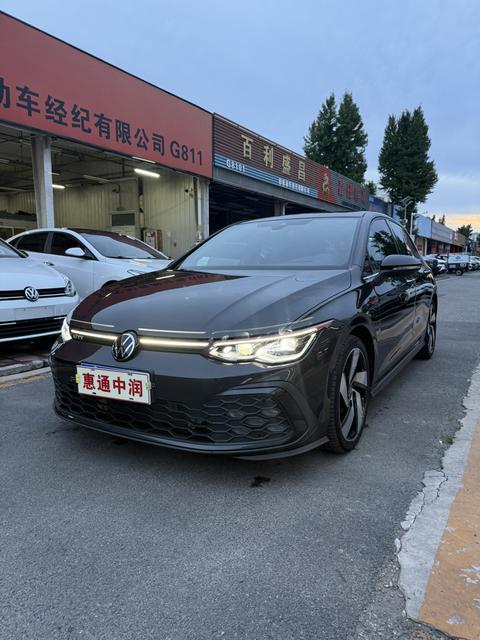 Volkswagen Golf GTI 2021