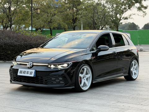 Volkswagen Golf GTI 2021