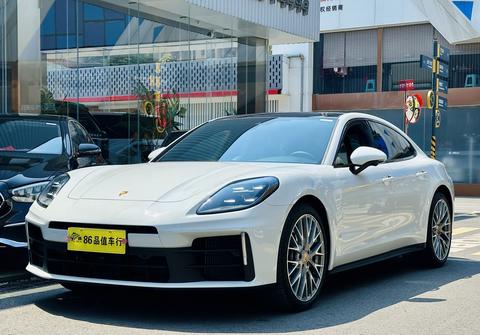 Porsche Panamera 2025