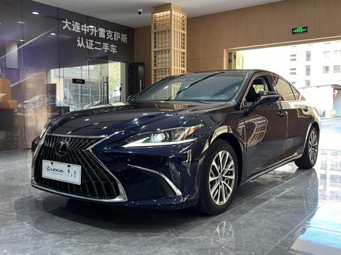 Lexus ES 2021