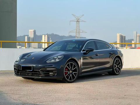 Porsche Panamera 2022