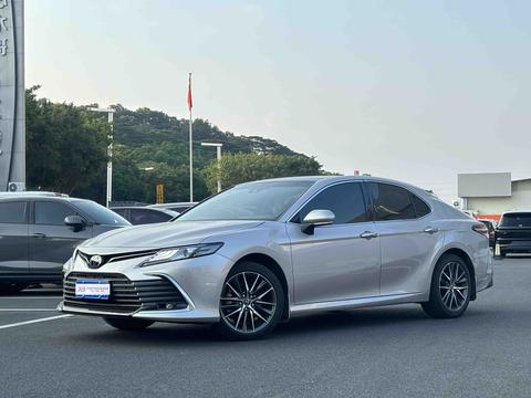 Toyota Camry 2021