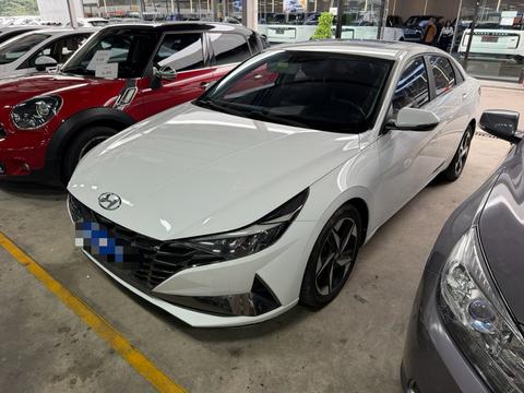 Hyundai Elantra 2022