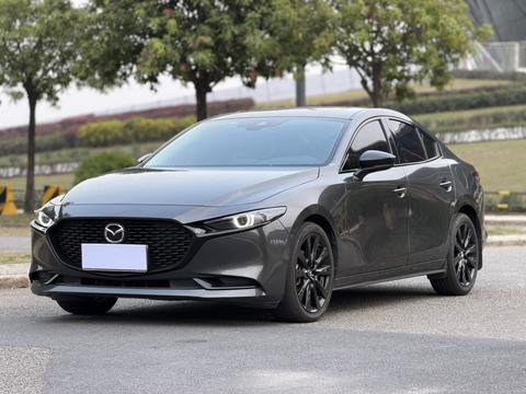 Mazda 3 Axela 2022