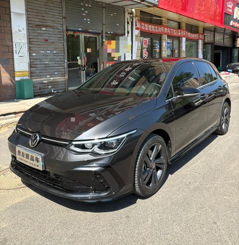 Volkswagen Golf 2023