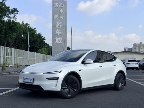 Tesla Model Y 2025