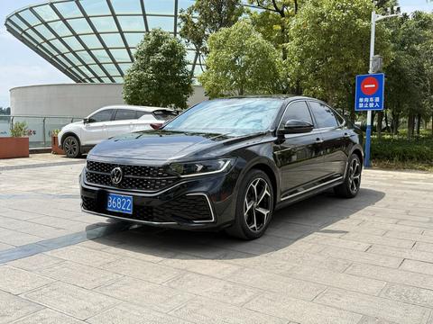 Volkswagen Passat 2024