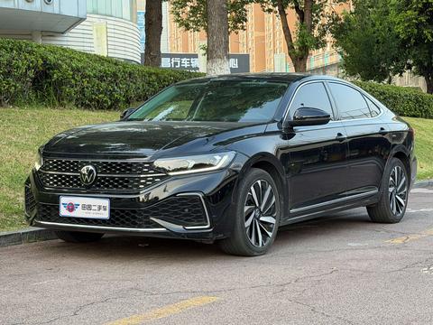Volkswagen Passat 2023