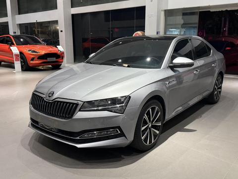 Skoda Superb 2023