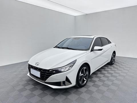 Hyundai Elantra 2022