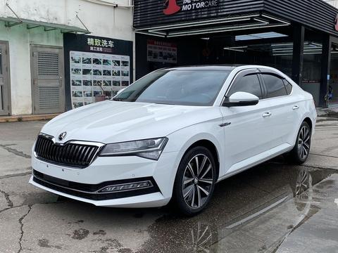 Skoda Superb 2022