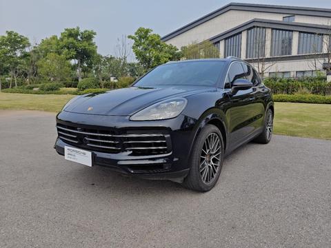 Porsche Cayenne 2022