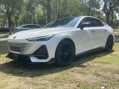 Changan UNI-V 2022