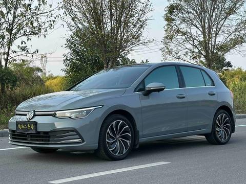 Volkswagen Golf 2024