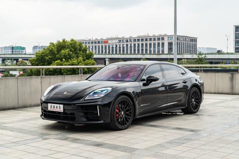 Porsche Panamera 2024