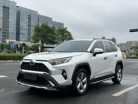 Toyota RAV4 2021