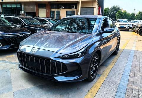 MG 5 2025