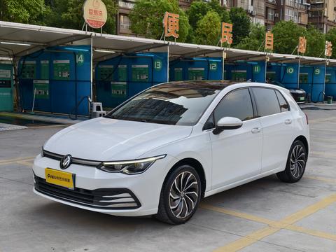 Volkswagen Golf 2021