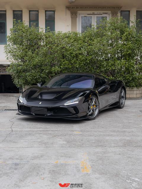 Ferrari F8 Tributo 2019