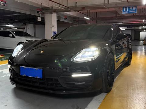 Porsche Panamera 2022
